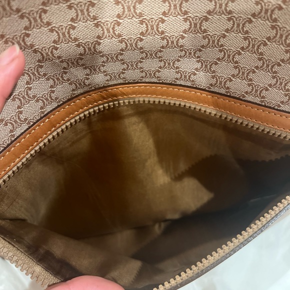 Celine Vtg macadam triomphe fold over clutch - Picture 12 of 16